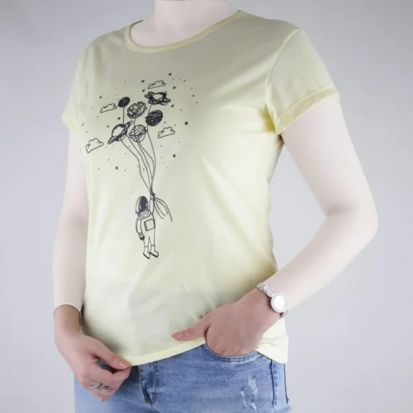 تیشرت زنانه یقه گرد با طرح  کهکشانی