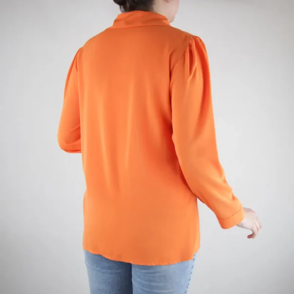 شومیز گل سینه زنانه